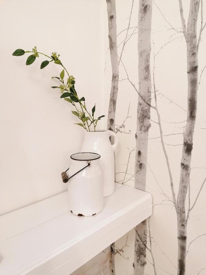 Jaszbereny Boutique Room Екстериор снимка